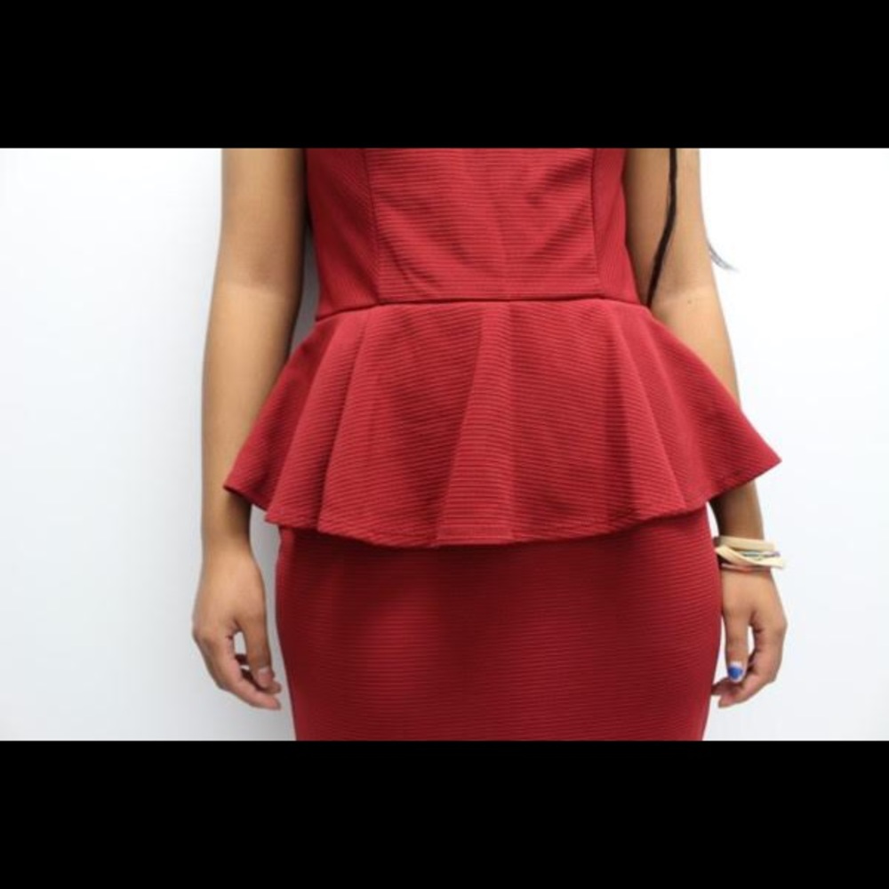 Dress - Picture 2 of 6
